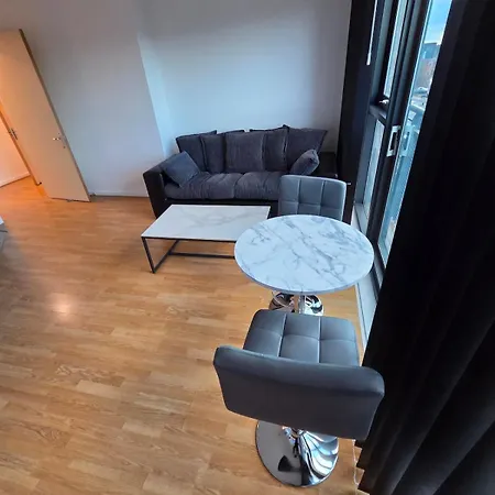 2 Bed 2 Bath Apartment,500 Meter's From Deansgate Apartamento Mánchester