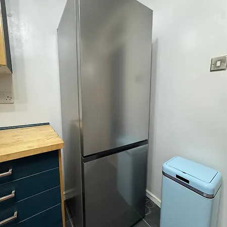Apartament Air Conditioned Luxury 2-bed Apartment,office With Built-in Tv King Bed, Private Entrance And Free Parking Manchester