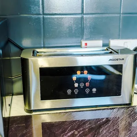 1br By Kammili - Near Centre, Universities & Hospital *