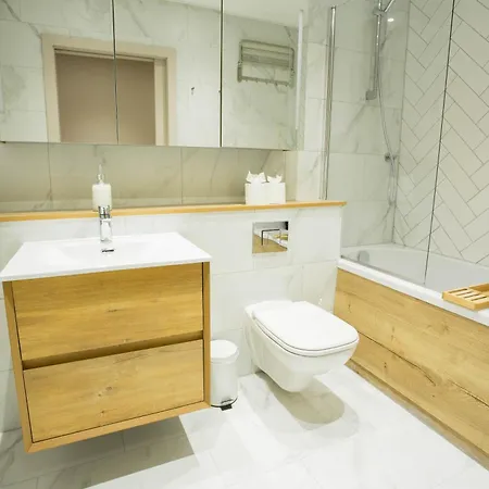 Spacious 3-bed Retreat - Modern & Super Manchester