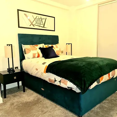Luxury 2 Bed Apartment, Kingsize Beds, 2 Bathrooms 아파트 맨체스터