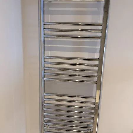 2bed - Sleeps 4 Centre Parking