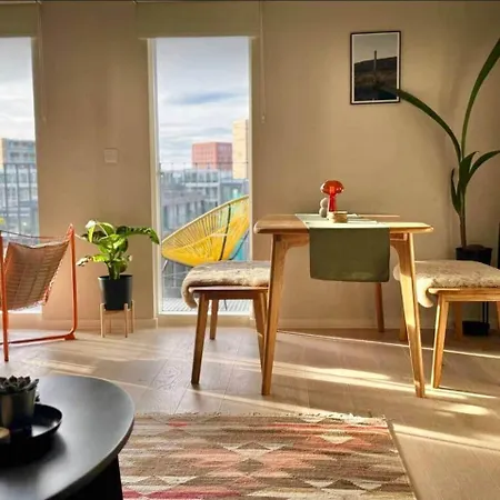 Boutique Centre Apartment, Balcony, Parking Mánchester