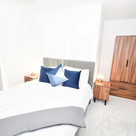 Wonderful 2bed In Apartman Manchester