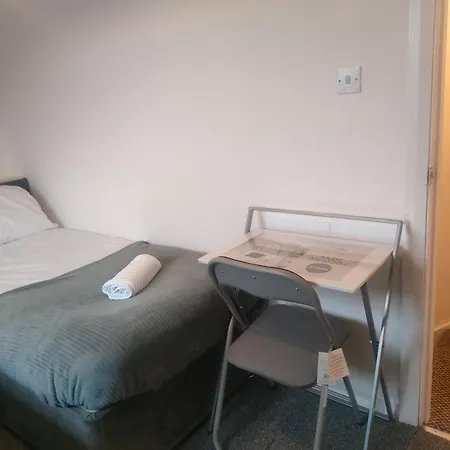 4 Mins From Stadium - Sleeps 7 - Near - Driveway Parking Apartamento *
