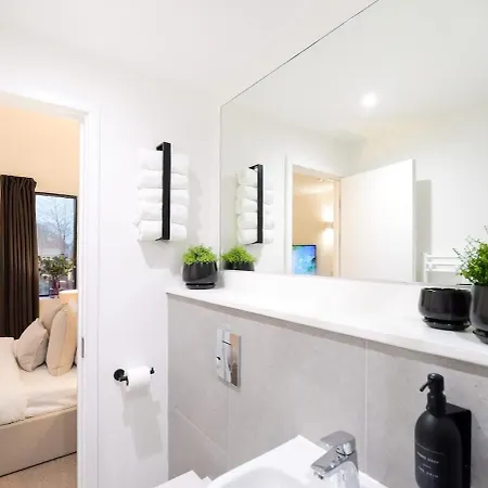 Juniper At The Heim *