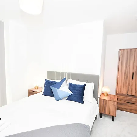 Wonderful 2bed In Apartman Manchester
