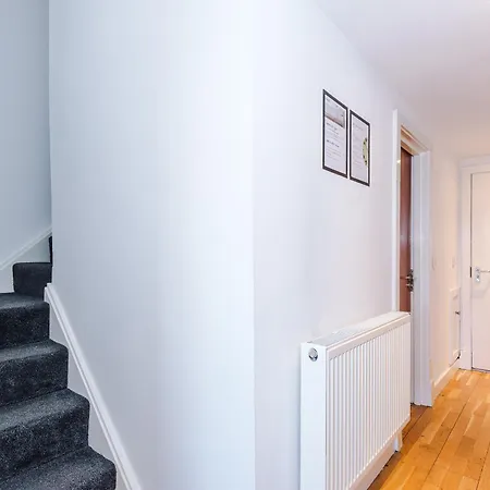 Modern 2br Flat For 4 Full Kitchen Apartament *