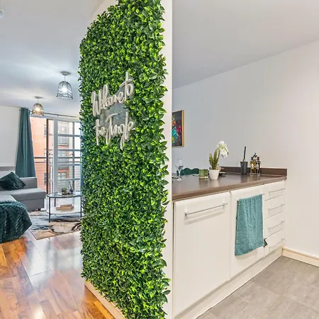 2-bed Apt-sleeps 5-long Stays-oxford St 公寓 曼彻斯特