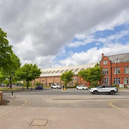 Charming 2-bed In M16 * Manchester