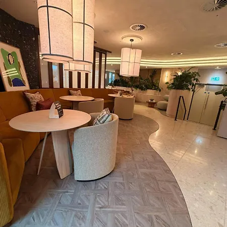 Modern In Apartmán