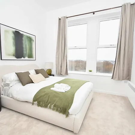 Spacious & Bright 1bed Nr Etihad Stadium *