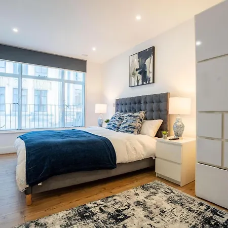 Stylish Modern In The Heart Of The