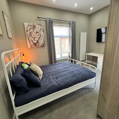 Flat In Manchester, 2 En-suite Beds, Etihad, Coop *