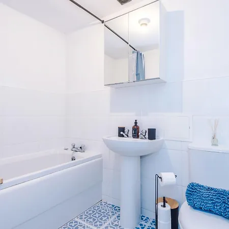 דירה Salford Serene - Luxury 2-bed For Business, Events And Breaks - Near Centre - Hosted By Parydise *