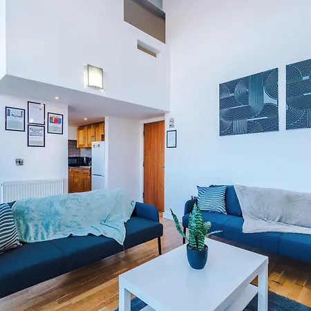Modern 2br Flat For 4 Full Kitchen アパート