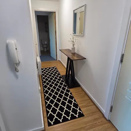 Διαμέρισμα 2 Bed 2 Bath Apartment,500 Meter's From Deansgate Close To Ao Arena *