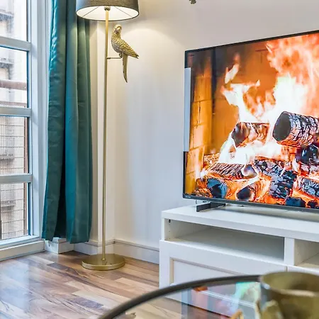 Apartamento 2-bed Apt-sleeps 5-long Stays-oxford St Manchester