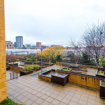 דירה Salford Serene - Luxury 2-bed For Business, Events And Breaks - Near Centre - Hosted By Parydise *