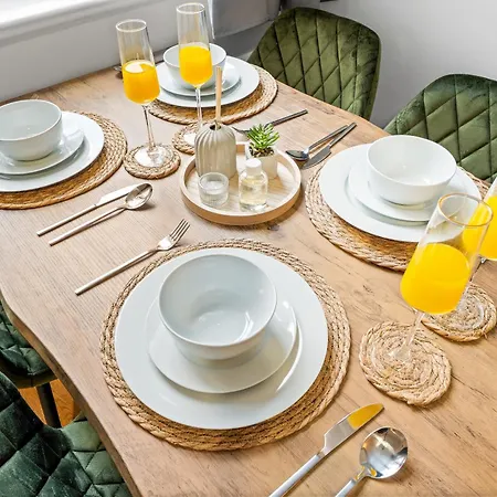 Appartamento Comfortable 4 Bed - Free Parking & Fast Wifi *