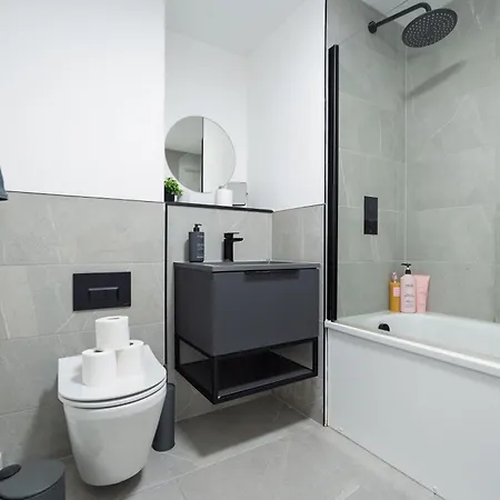 公寓 2 Bedroom - Old Trafford - Balcony - Free Parking *