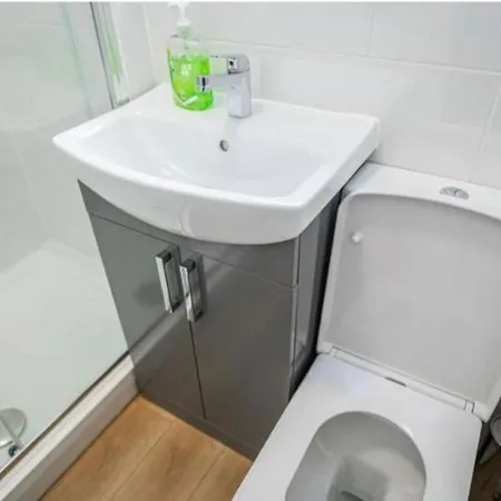 Family-friendly Two-bedroom Near Stadium Manchester