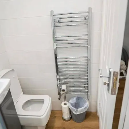 公寓 Family-friendly Two-bedroom Near Stadium
