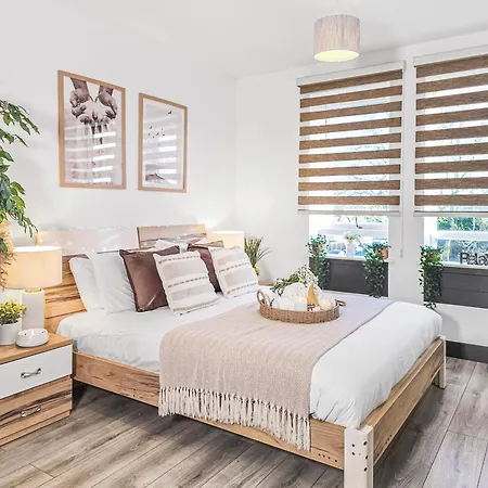 The Cozy Chapter - Spacious Near Centre & Old Trafford * Manchester