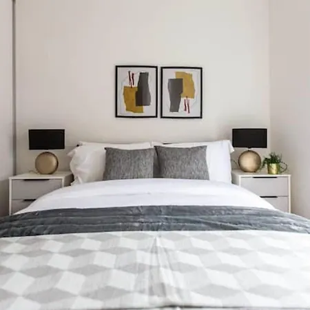 Staycay - Modern 1-bed In Centre