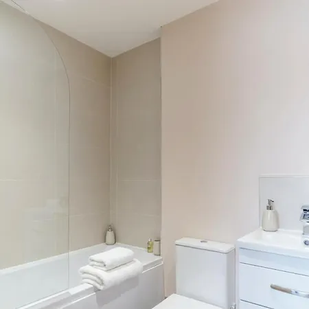 Fantastic 1 Bed Flat - Sleeps 3 Apartman *