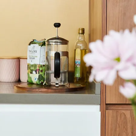 Large 5 Bedroom House 6 Beds Ideal For Contractors * Manchester