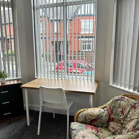 Daisybank Co-living - Private Self-cater *