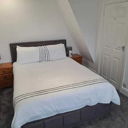 Сasa de vacaciones Cosy 2-bed House In *