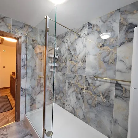 Spacious 4br Near Old Trafford Sleeps 7! 別荘 マンチェスター