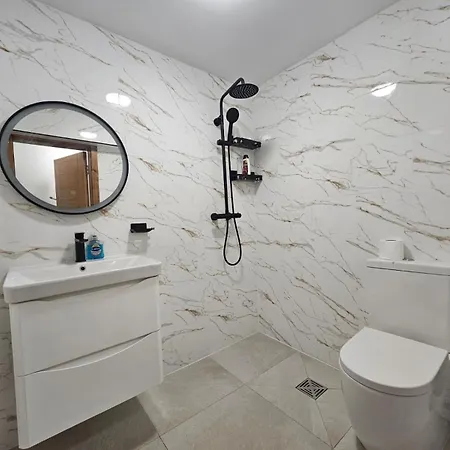 Σπίτι διακοπών Spacious 4br Near Old Trafford Sleeps 7! *