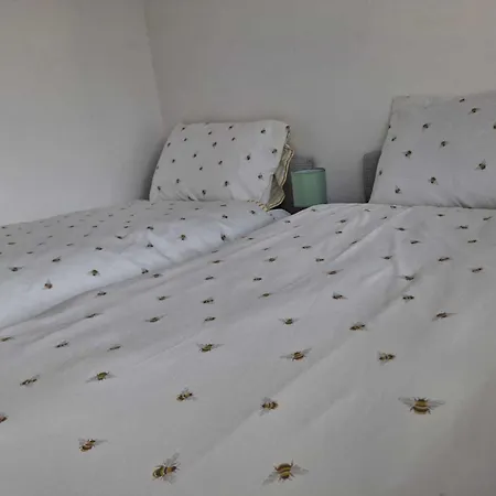 Vakantiehuis Cosy 2-bed House In
