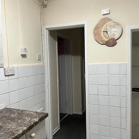 House In Manchester - G Escape