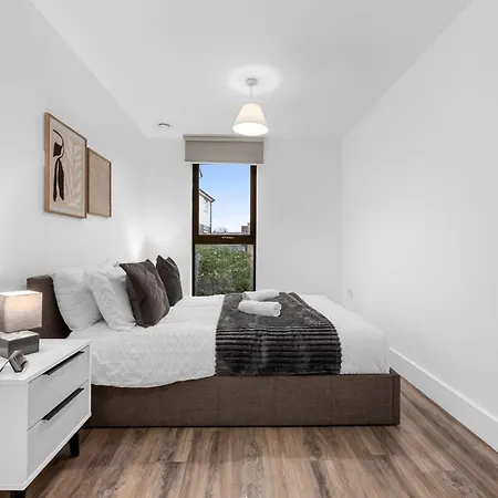 Modern 2br In M5, Man United Stadium, And Mediacity Apartament *