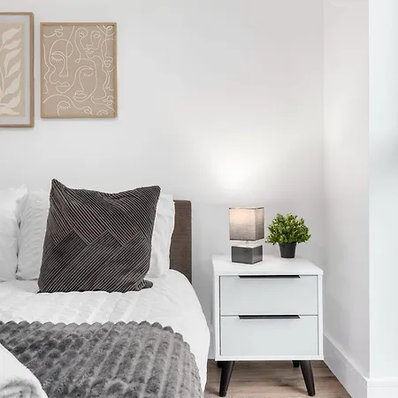 Modern 2br In M5, Man United Stadium, And Mediacity Apartmán