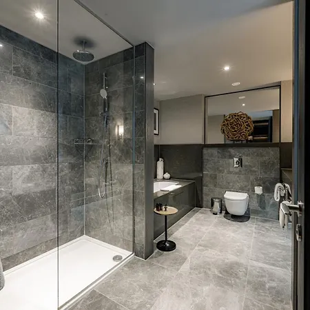 Dakota Hotel 5*