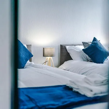 Fun & Spacious 3Bed L Pool Table & Pingpong Table Casa vacanze