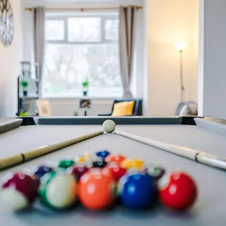 Fun&spacious 3bed L Pool Table&pingpong Table *