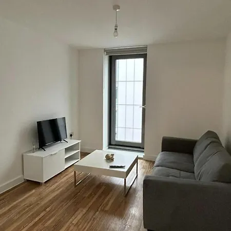 1 Bed Sleeps 2 - Wifi & Tv Apartment *