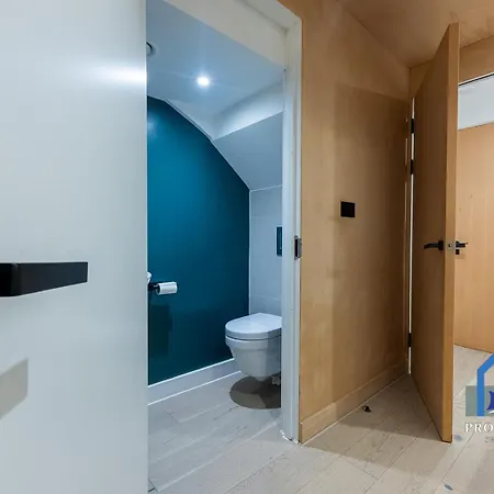 Duplex - Balcony - Roof Terrace - Parking Manchester