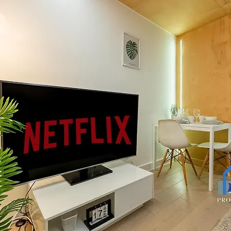 Duplex - Balcony - Roof Terrace - Parking 맨체스터