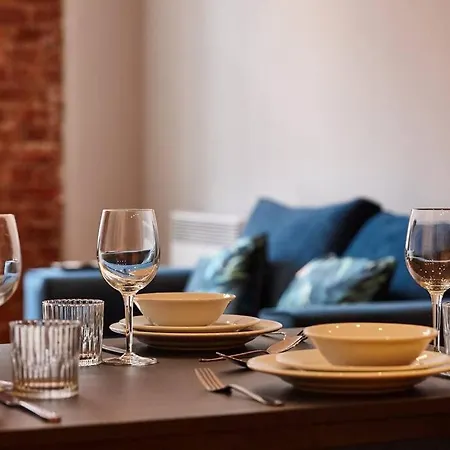 The Diamond Mánchester