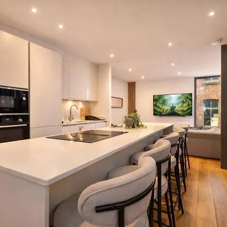 West Townhouse By Casacity