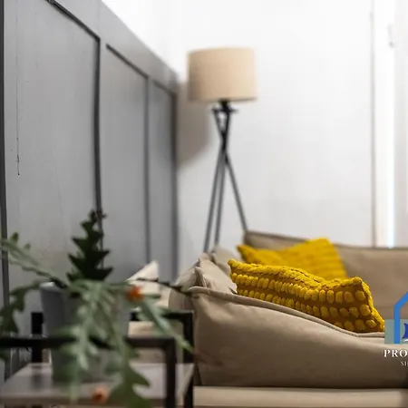 Traditional Home-games Room-free Parking 맨체스터