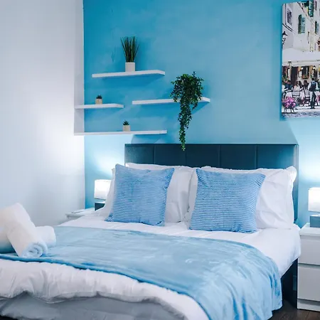 New Spacious House, Pool Table, Driveway Parking&ps4 Сasa de vacaciones