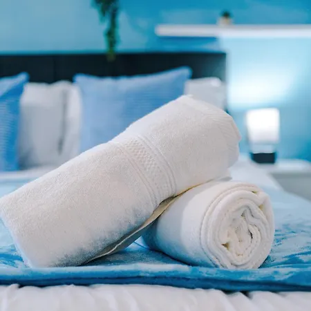 New Spacious House, Pool Table, Driveway Parking&ps4 Сasa de vacaciones Mánchester